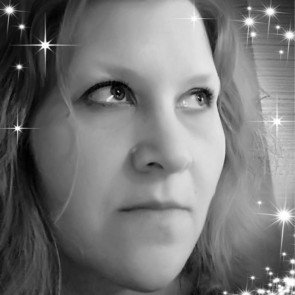 Meet your Posher, Kristina - Picture 1 of 1